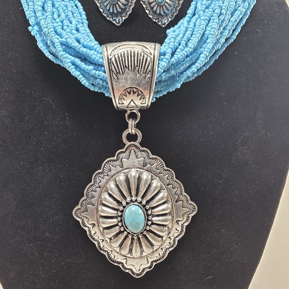 Wildflower Turquoise and Silver Necklace Set - Picture 2 of 7